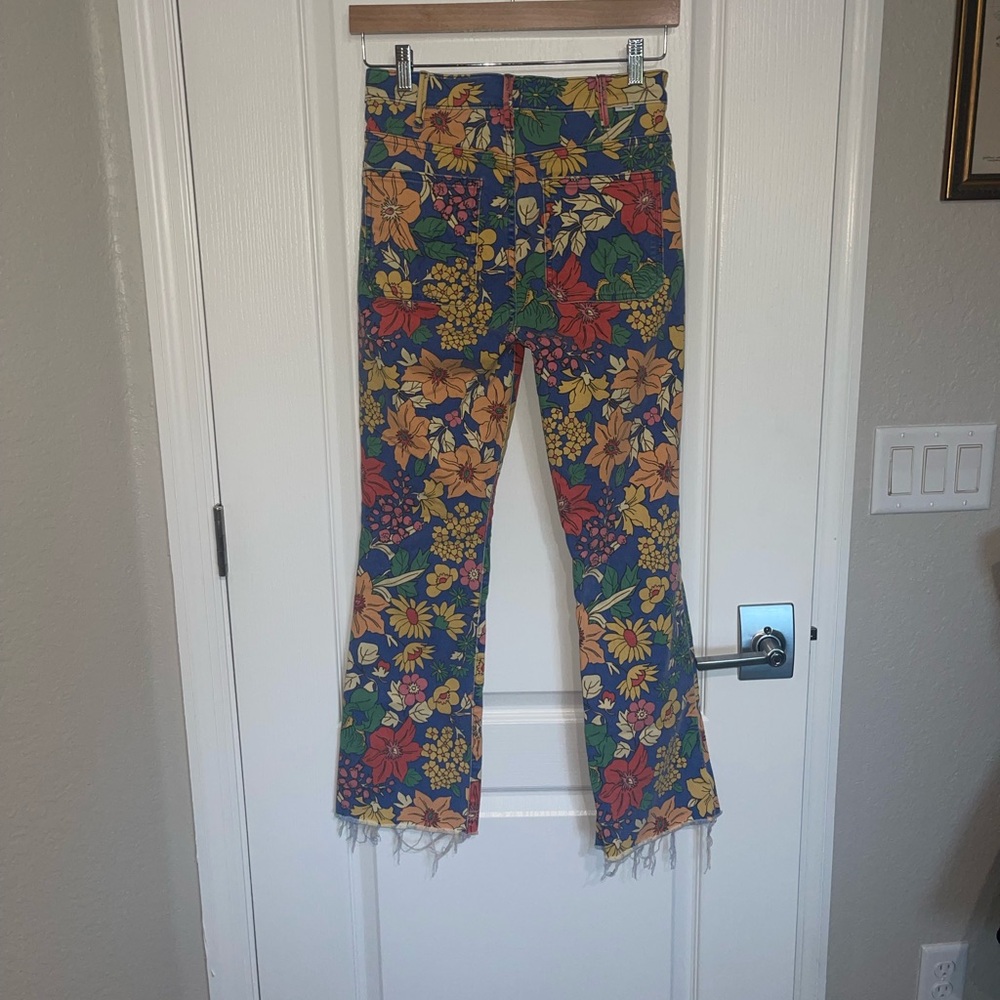 MOTHER The Hustler Printed Patch Pocket Jeans
Floral Print Fresh Blooms Jeans 27 - Picture 8 of 14